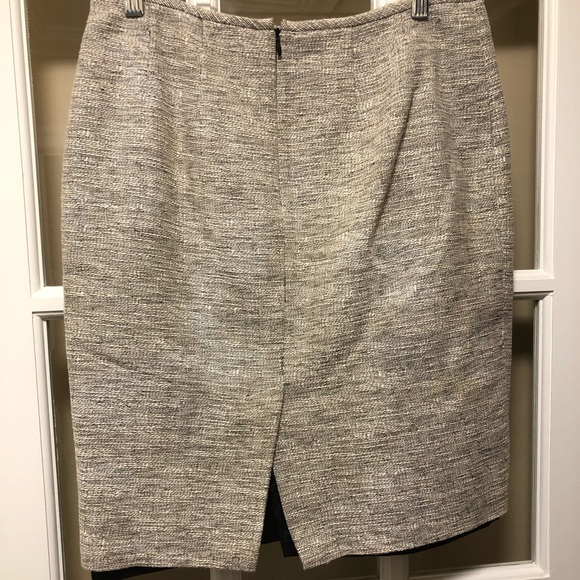 Skirt - Picture 2 of 4